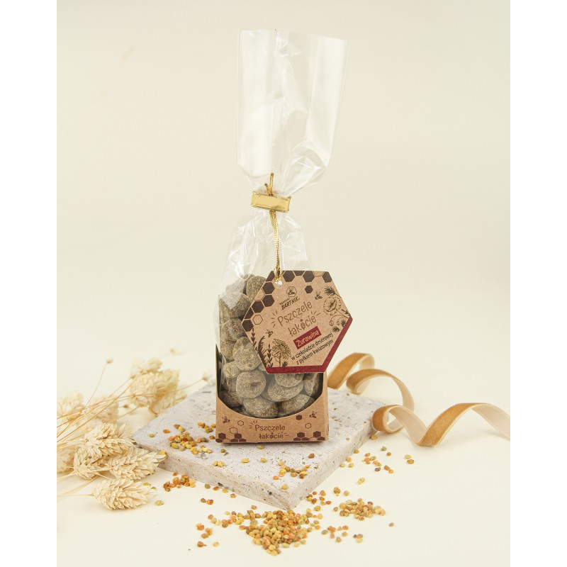 Czerwona żurawina w gorzkiej czekoladzie z pyłkiem kwiatowym – 100 g Czerwona żurawina w gorzkiej czekoladzie z pyłkiem kwiatowym – 100 g